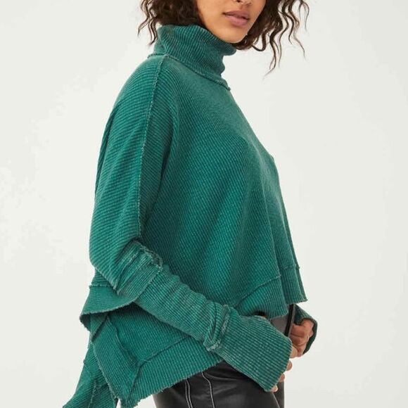 Free People -1758 Women's Moon Daisy Turtleneck Poncho Sweater Everglade Large - Picture 2 of 10